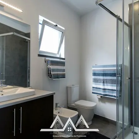 Apartment White House Ii